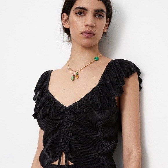 Zara Black Ruffled Women's Top - Picture 1 of 4